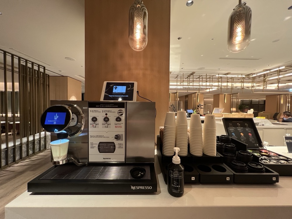 1階のコーヒーマシン
