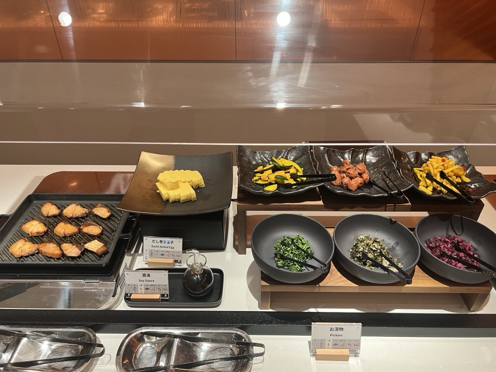 だし巻きと小鉢