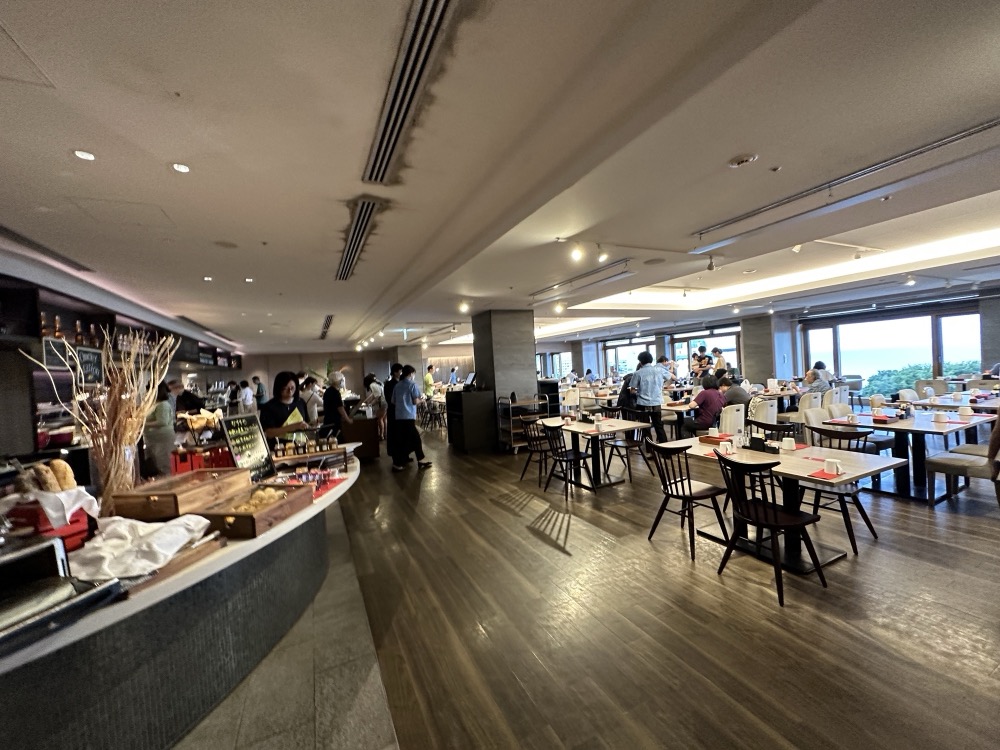 朝食の会場