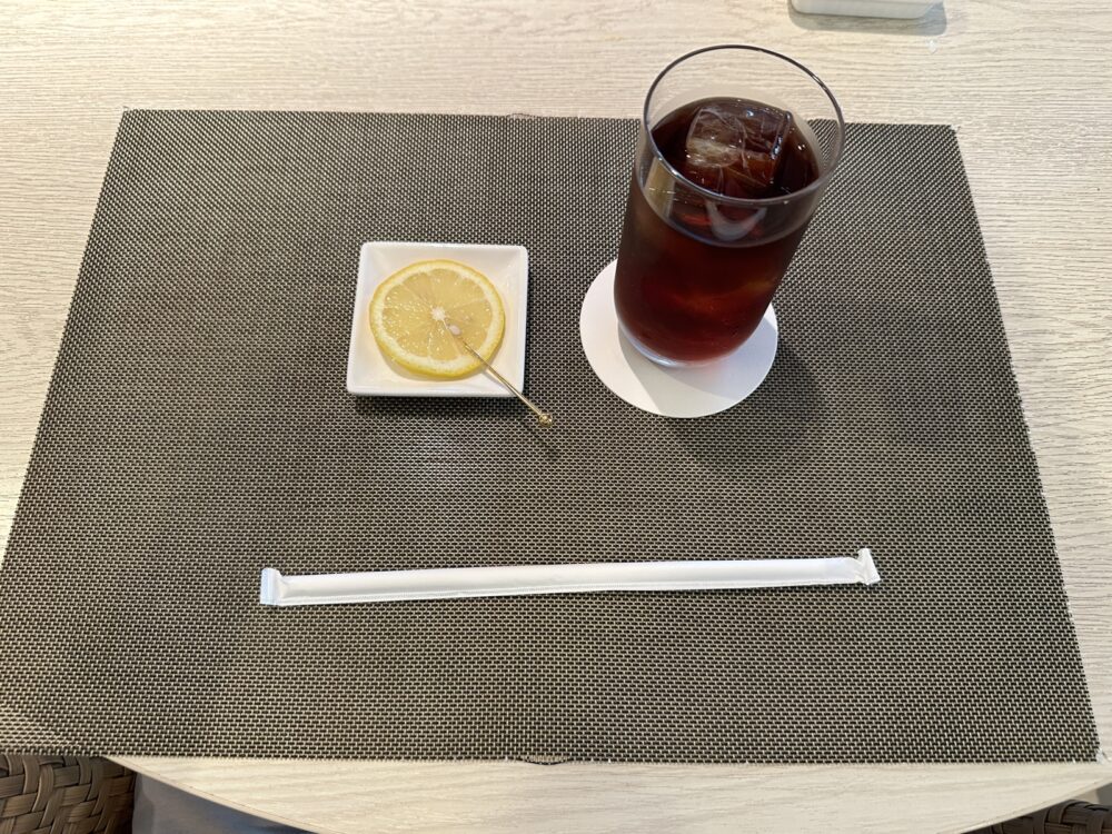 朝食で頼んだアイスティー