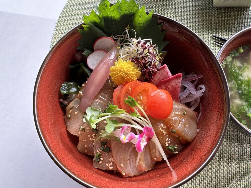 ランチの海鮮丼