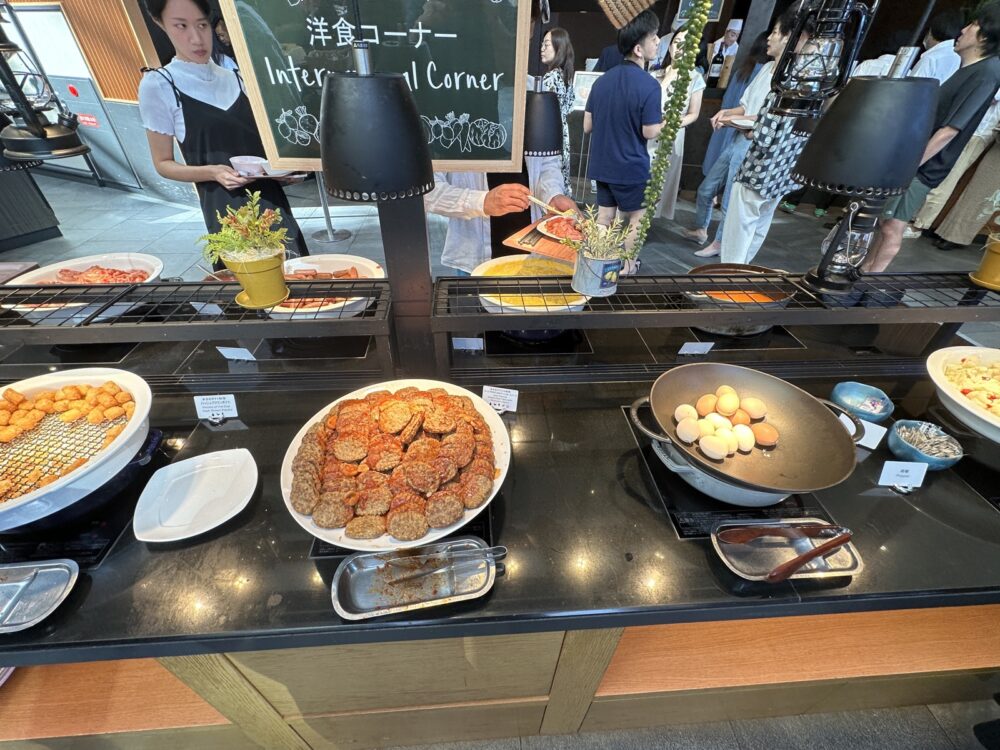 朝食の洋食コーナー