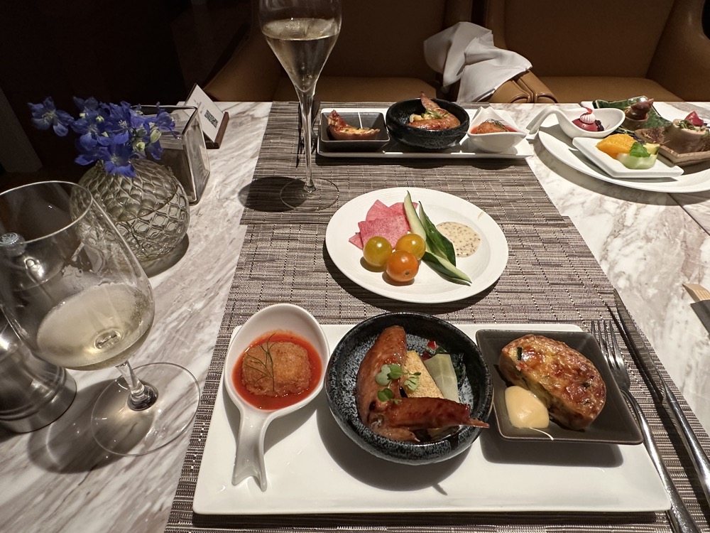 取り分けるとこうなります。これで夕食になります