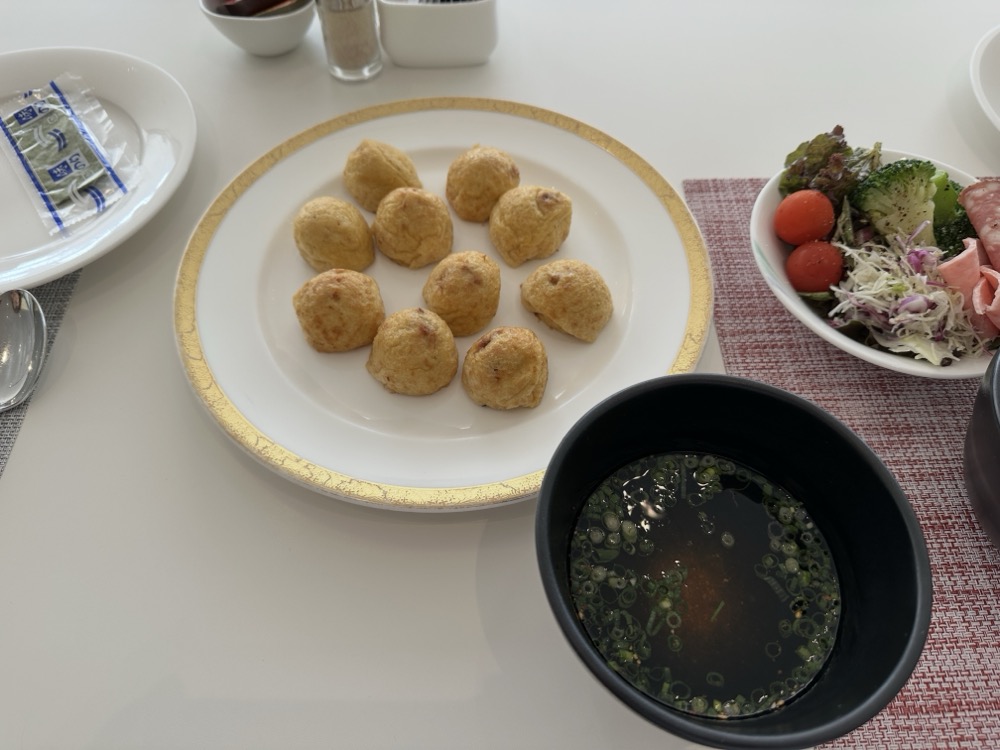 出汁につけて頂きます