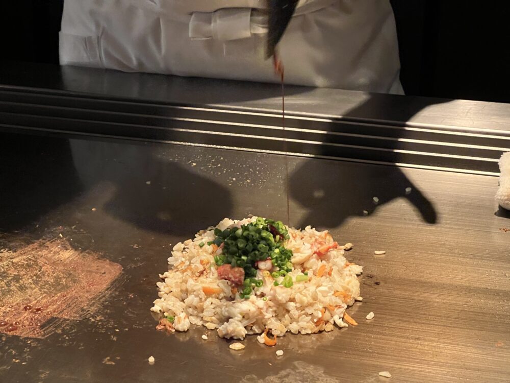 〆のガーリックライス