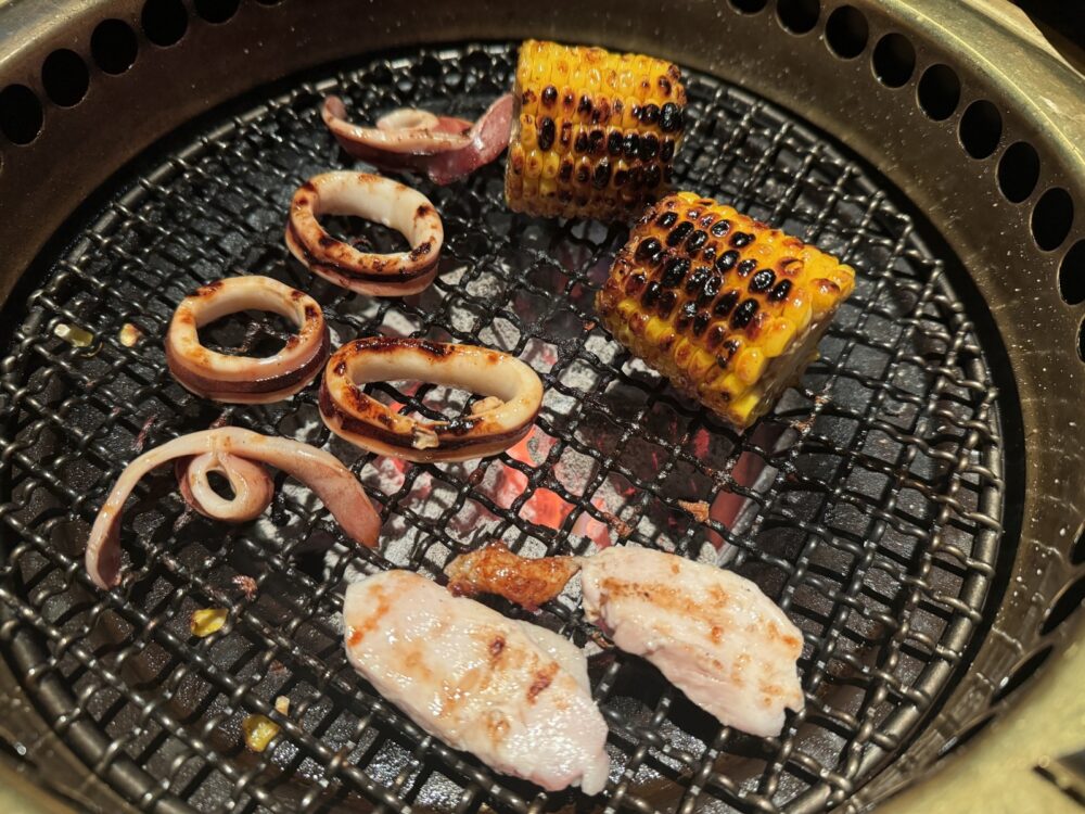 イカと海老。魚介は炭火が合います