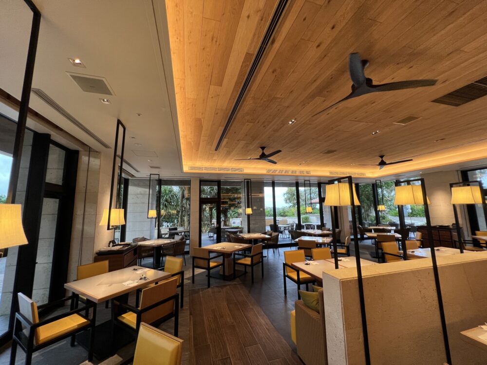 セラーレの店内