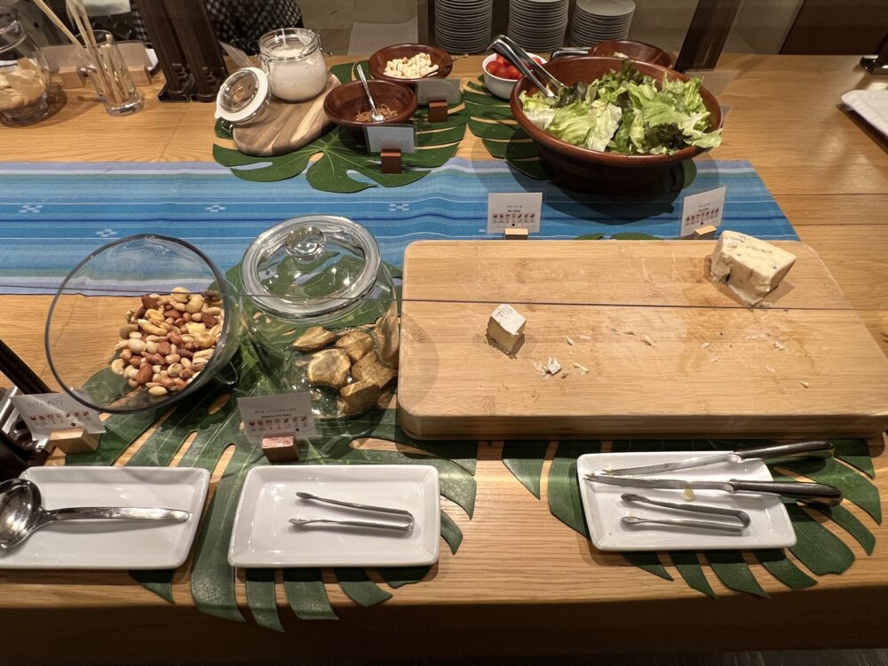 温かい料理もあります