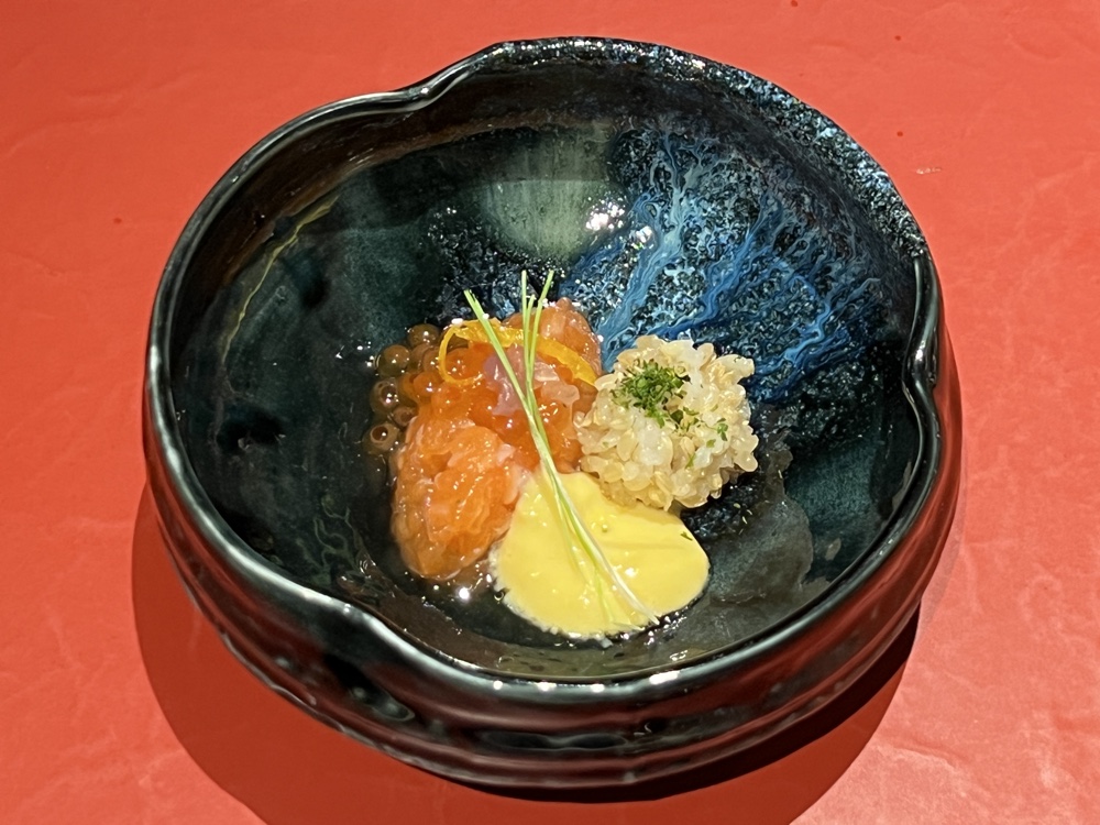 いくら、サーモン、玄米