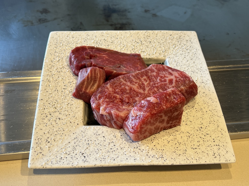 和牛。焼く前に見せてもらえます