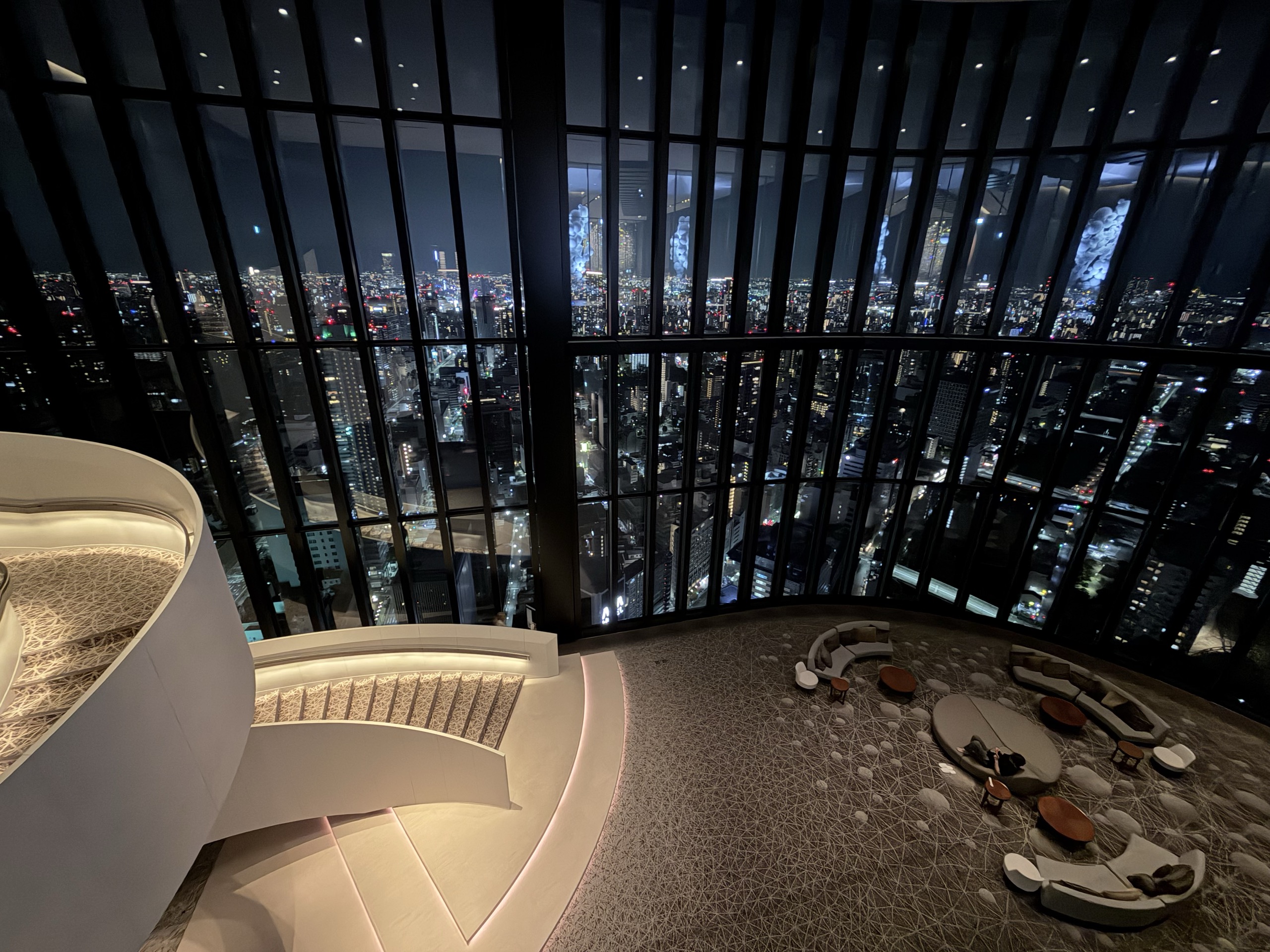 40階のロビーから見た夜景