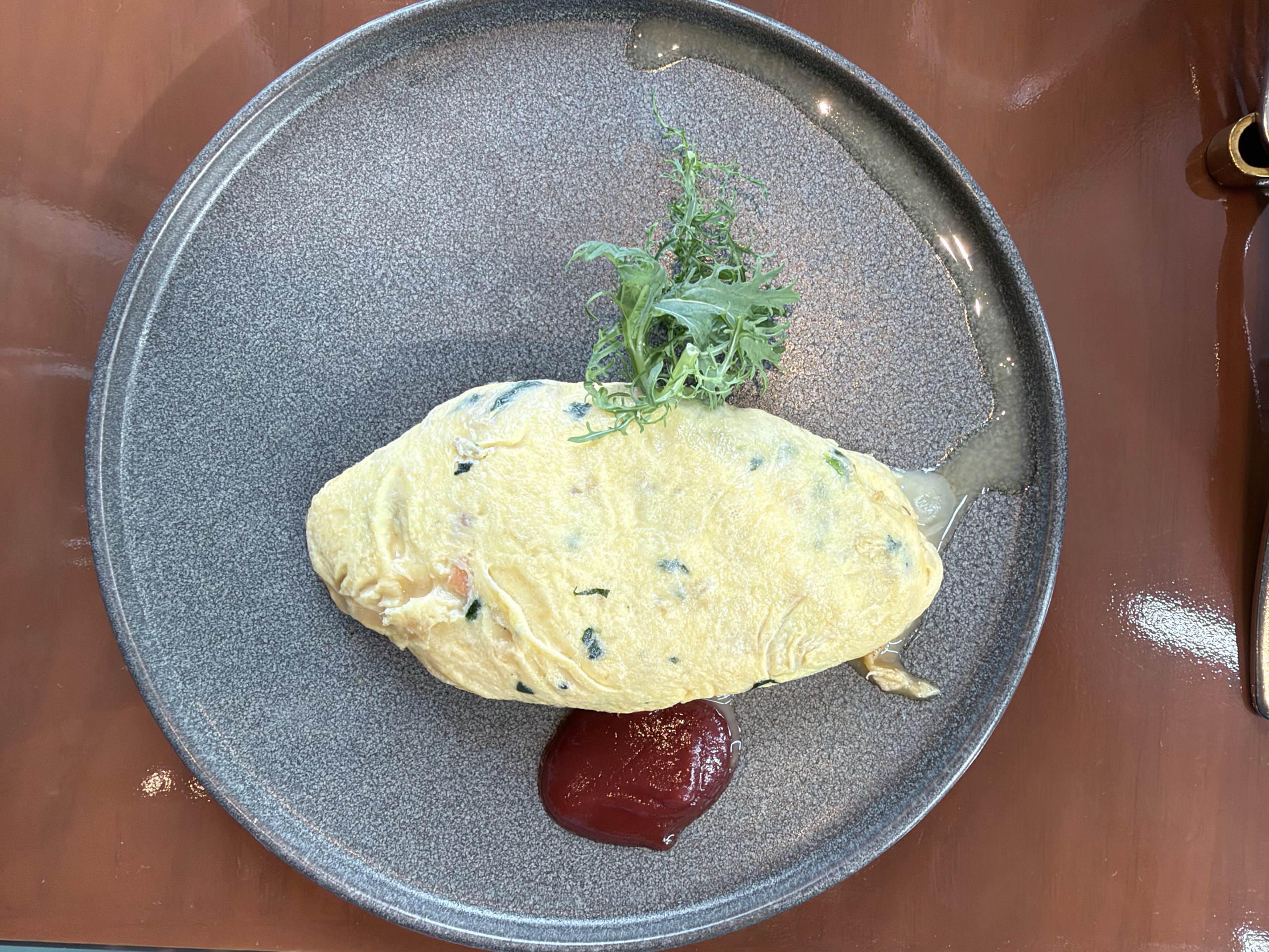 朝食のオムレツ