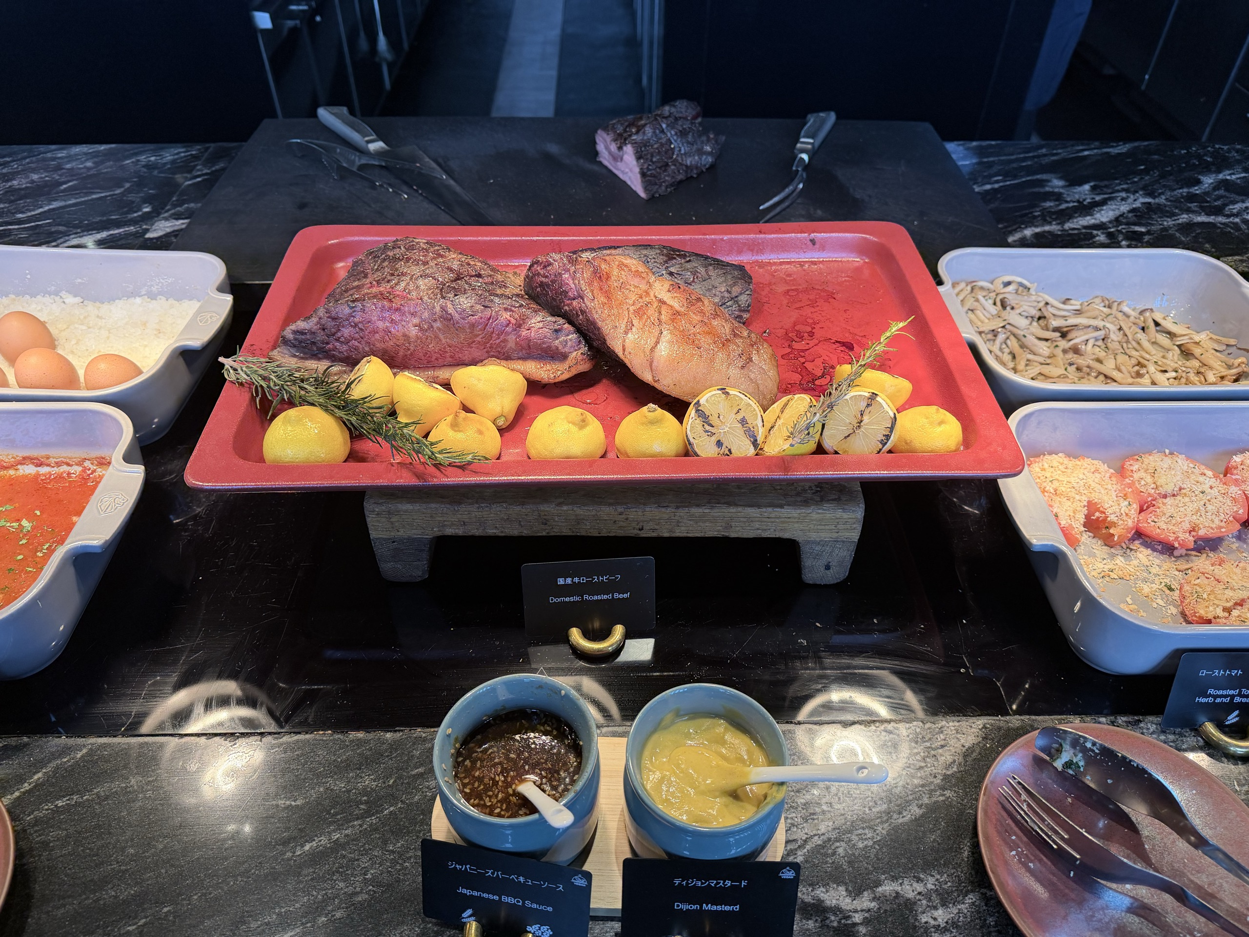 朝食のローストビーフ