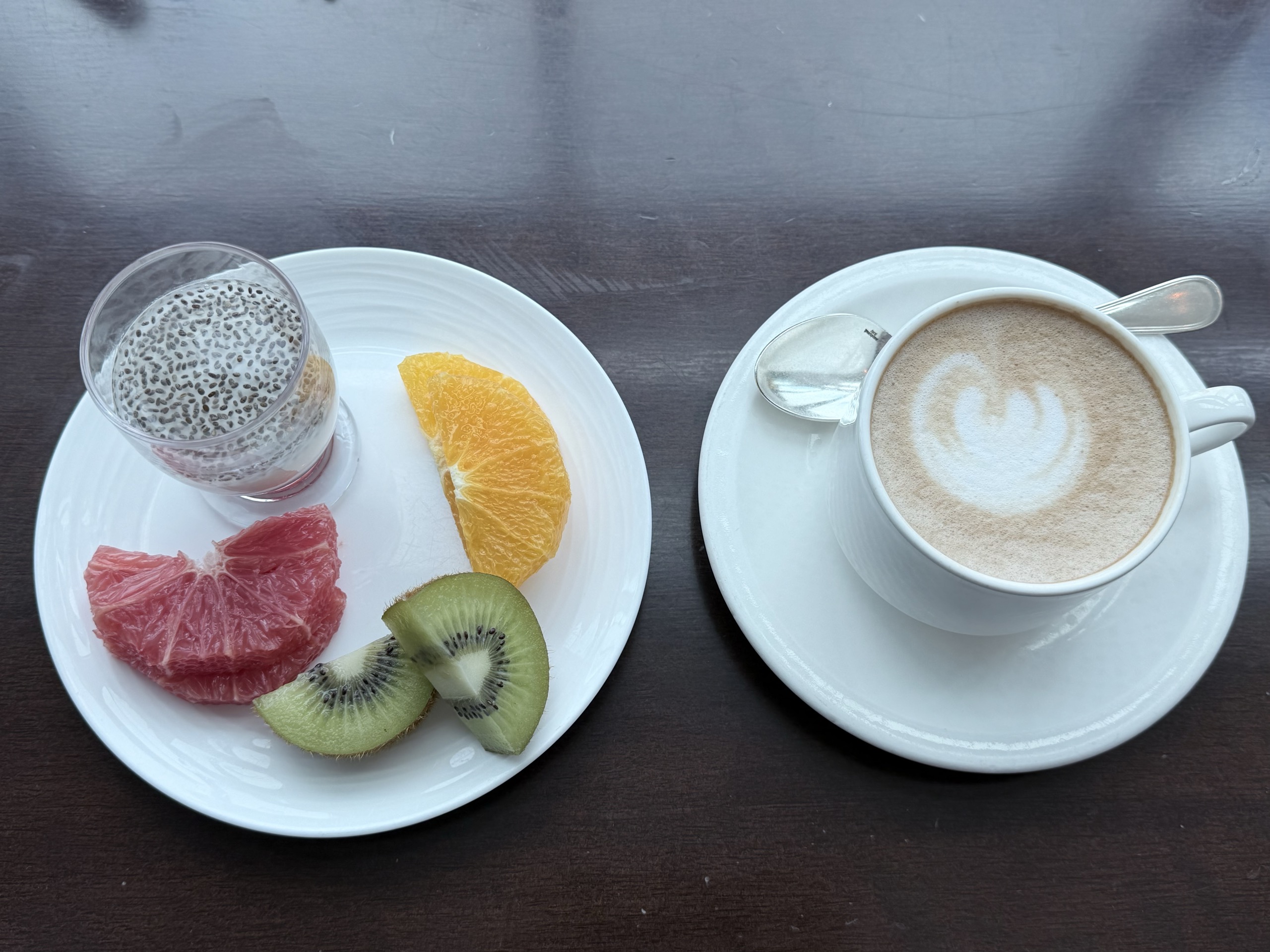 フルーツとコーヒー