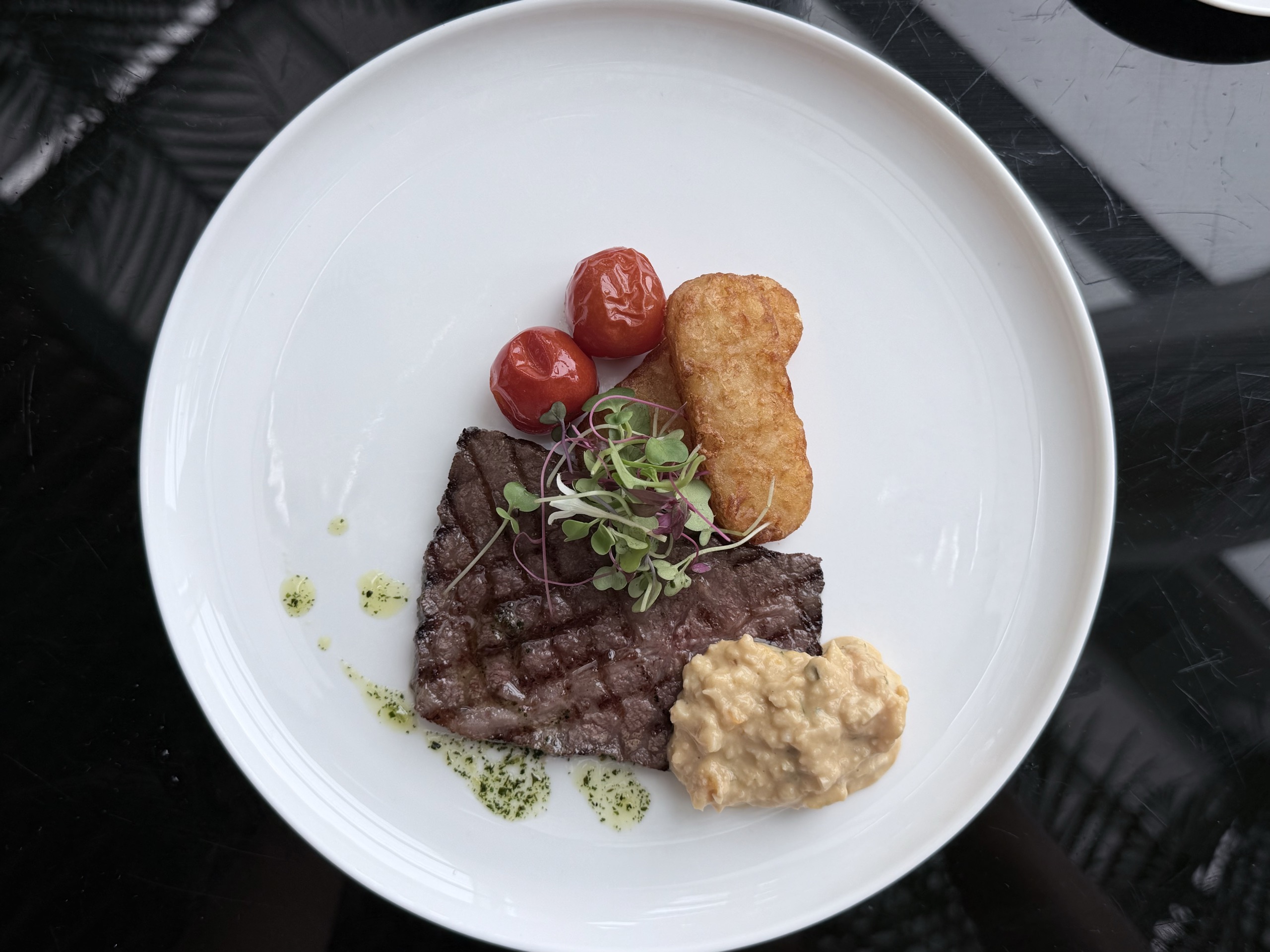 宮崎牛もも肉のステーキ