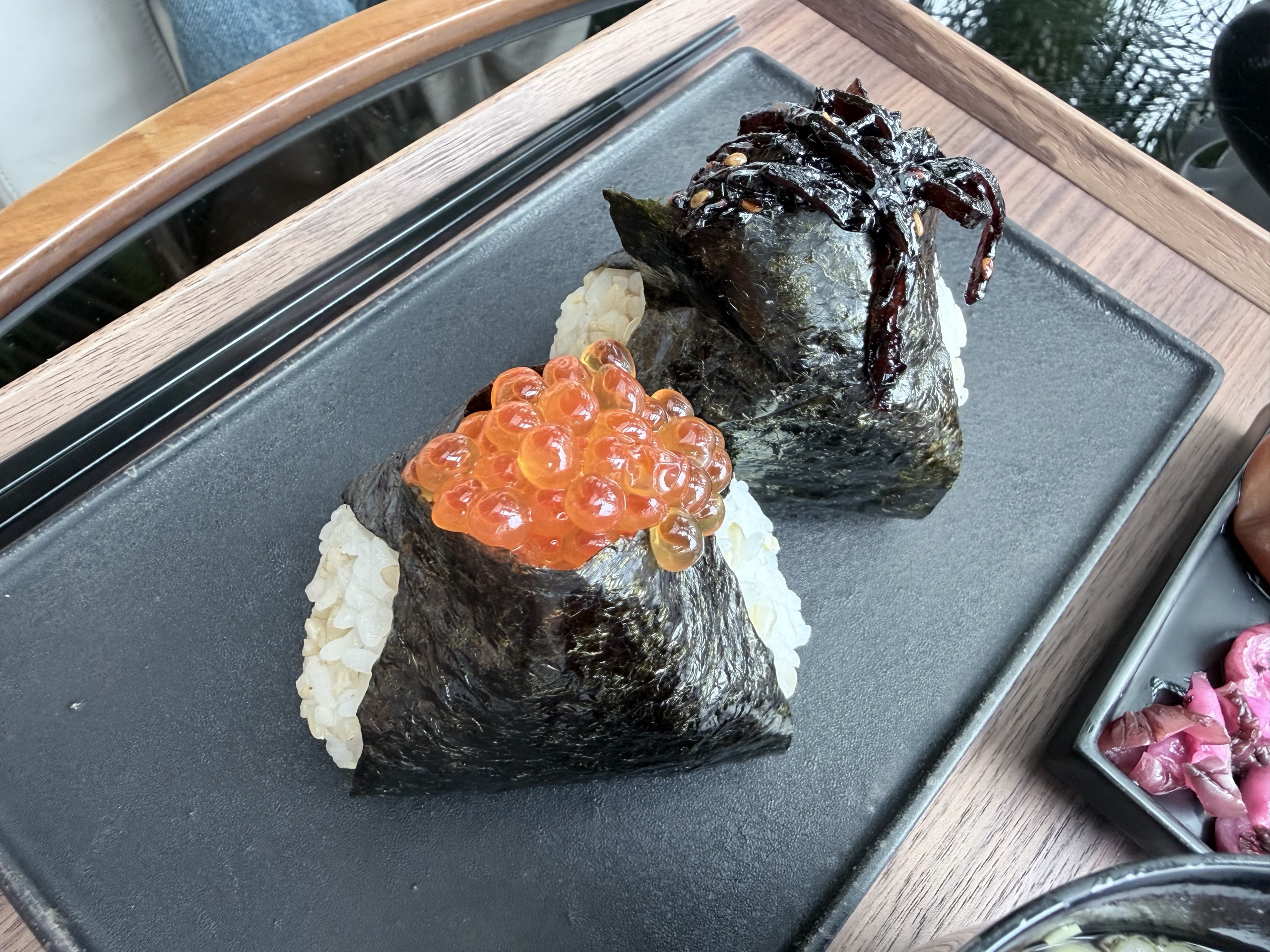 いくらと昆布のおにぎり