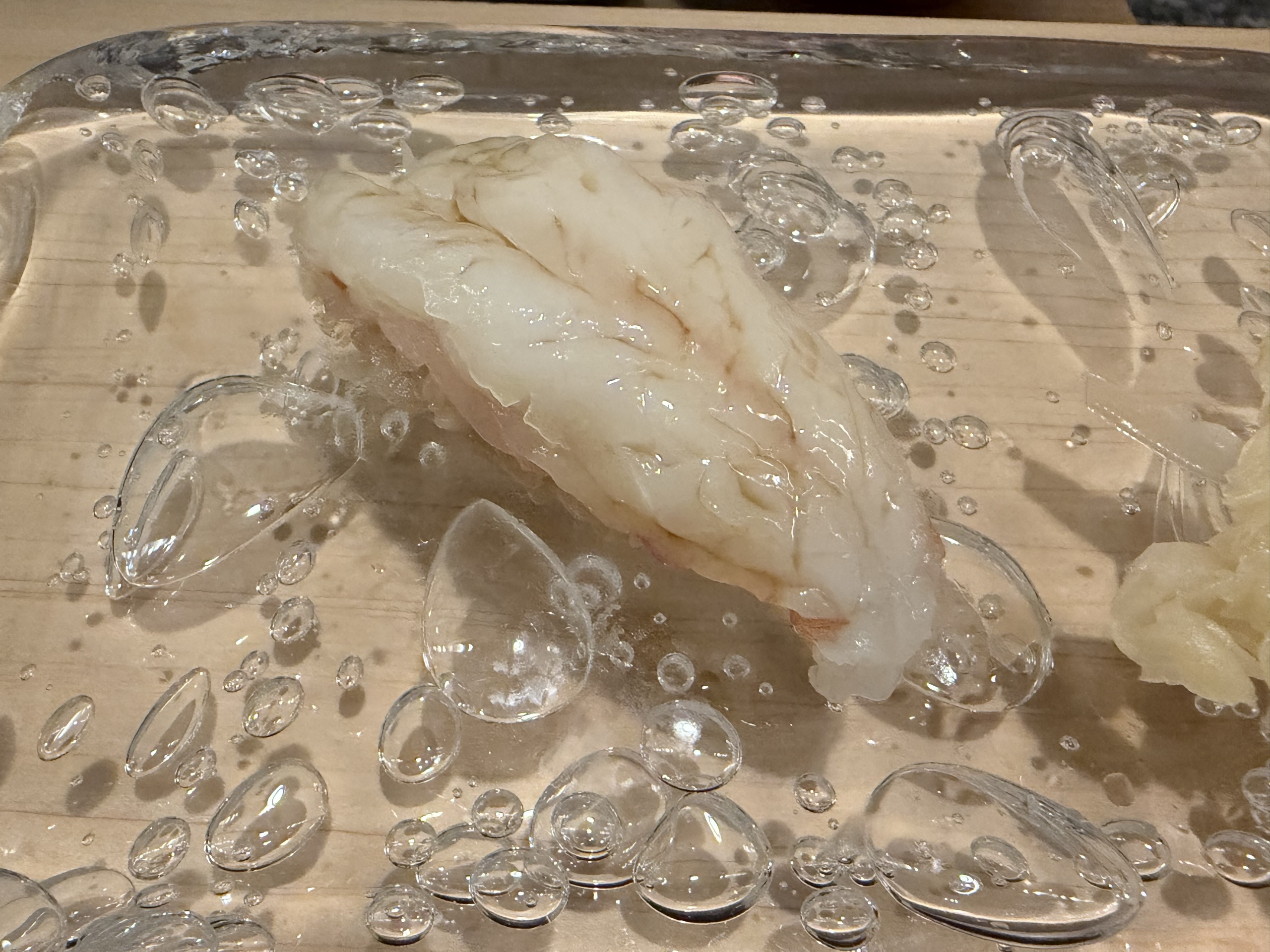 蔵の寿司コース 9貫目 ボタンエビ昆布締めの握り