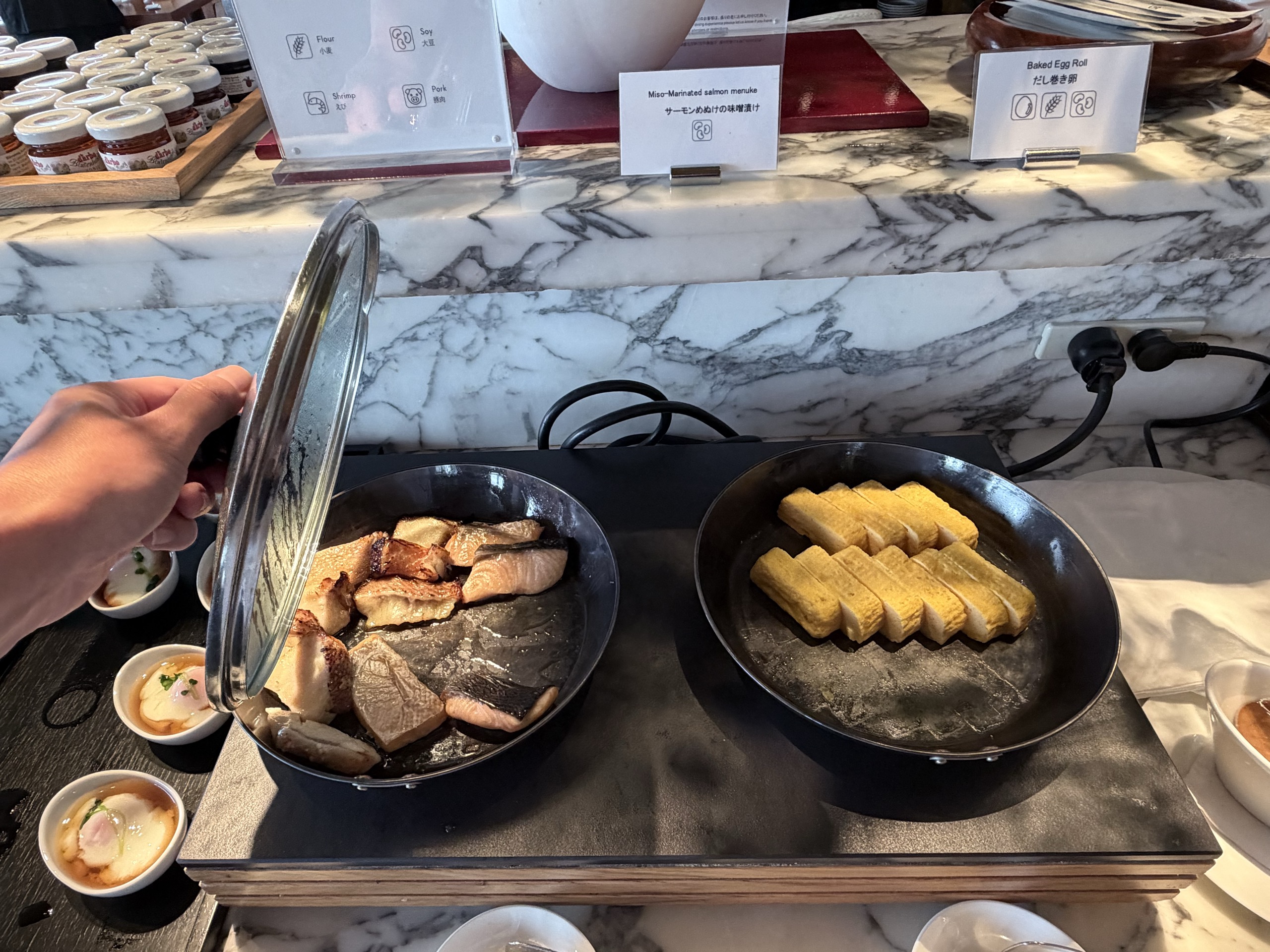味噌漬けの焼き魚とだし巻き卵