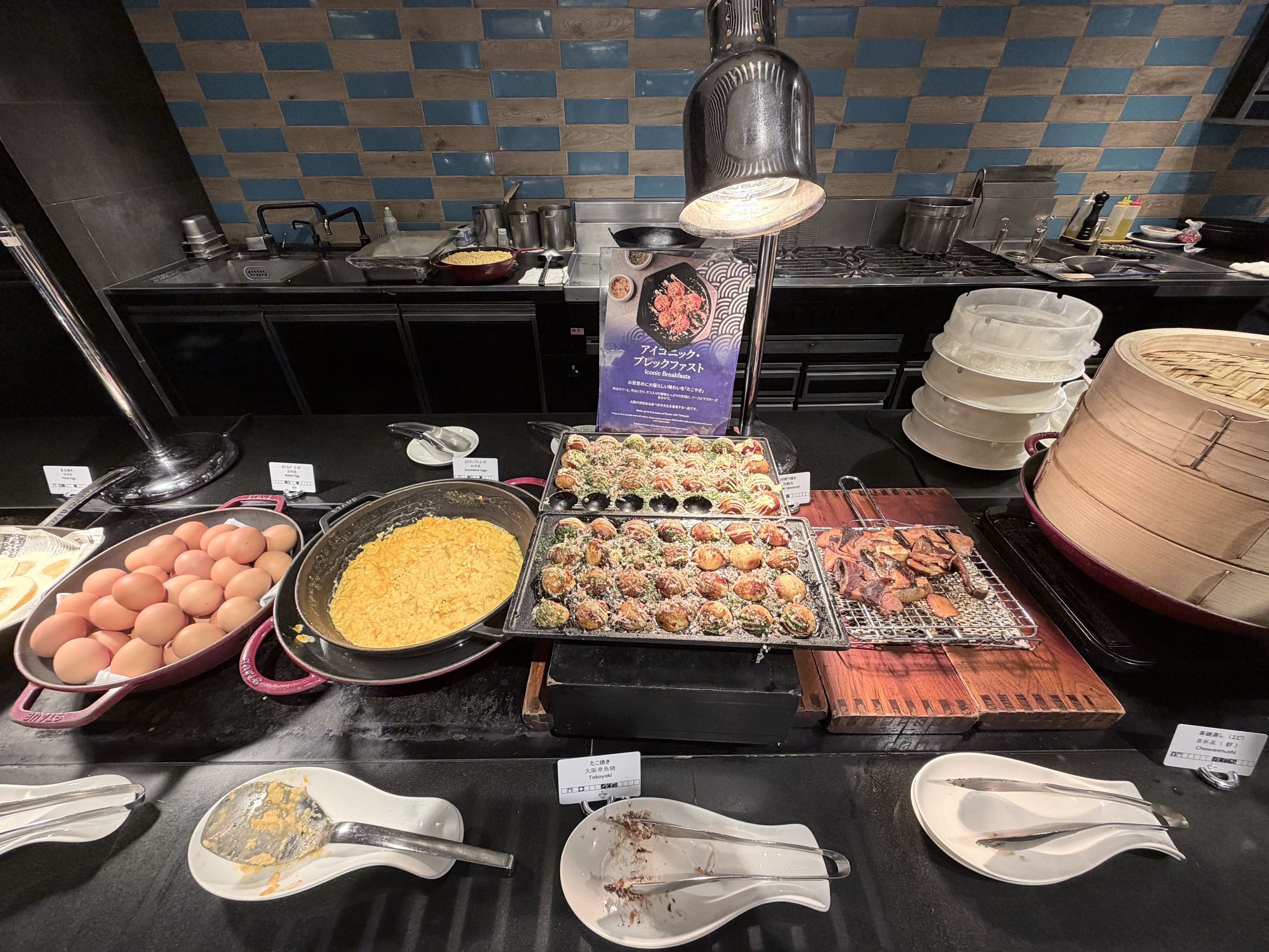 ゆで卵とスクランブルエッグ