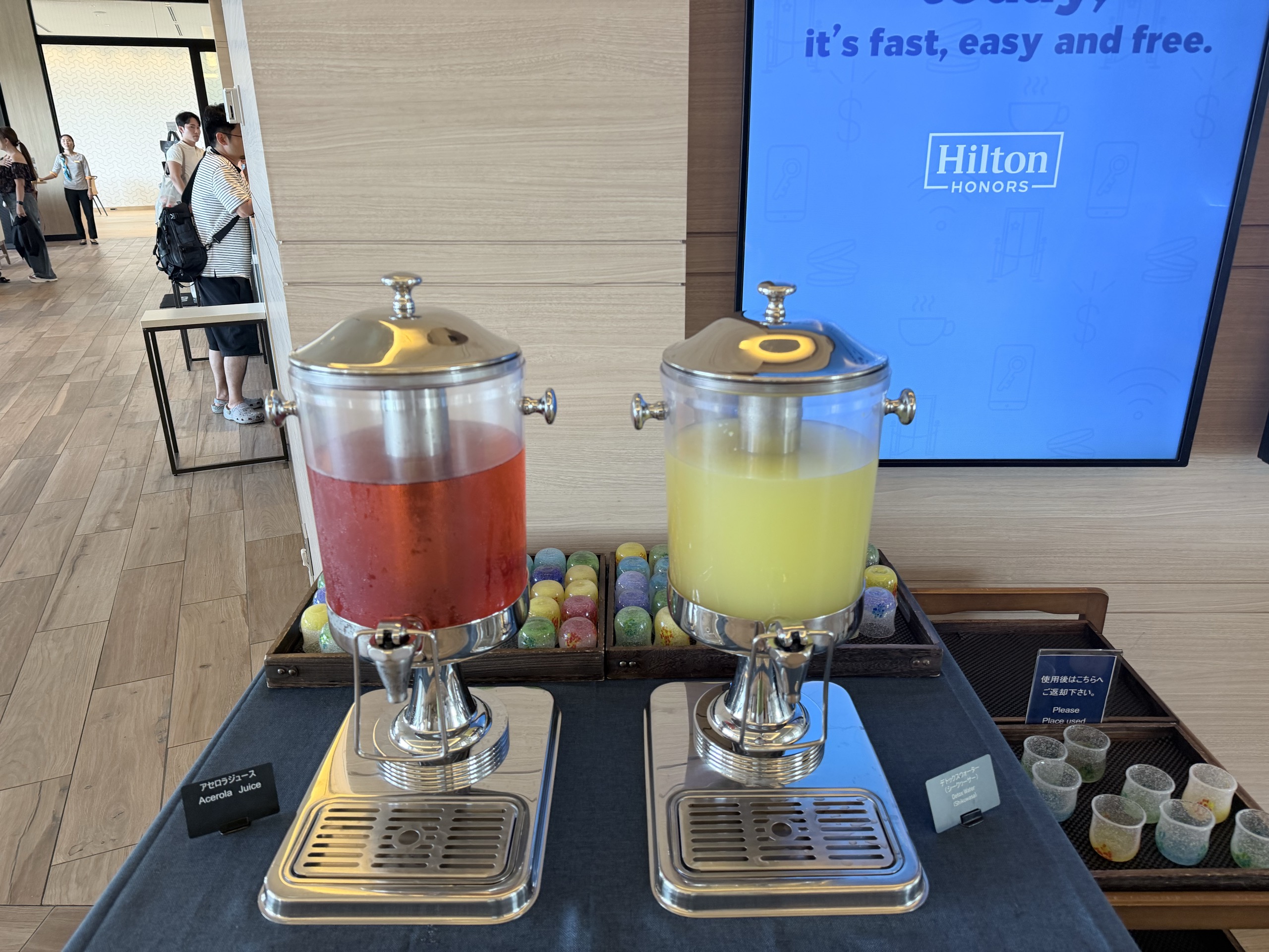 アセロラジュースとシークヮーサーのデトックスウォーター