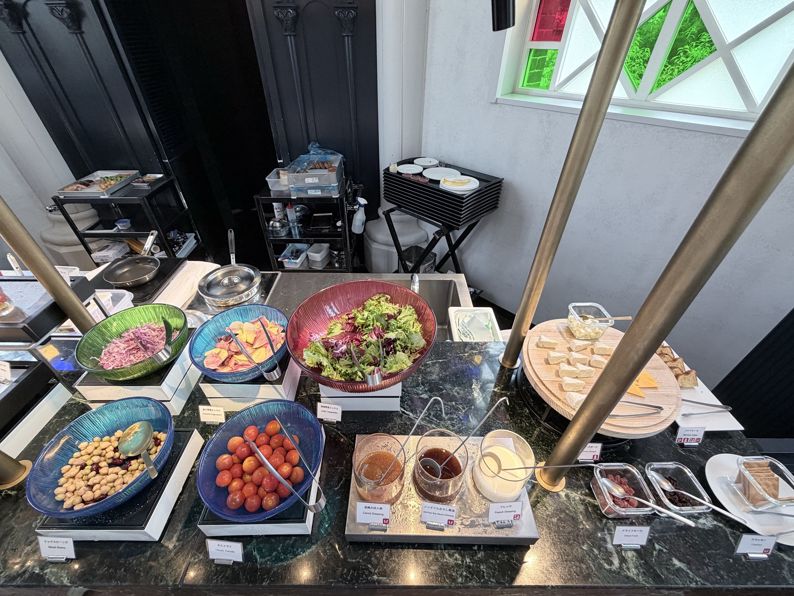 朝食のビュッフェ