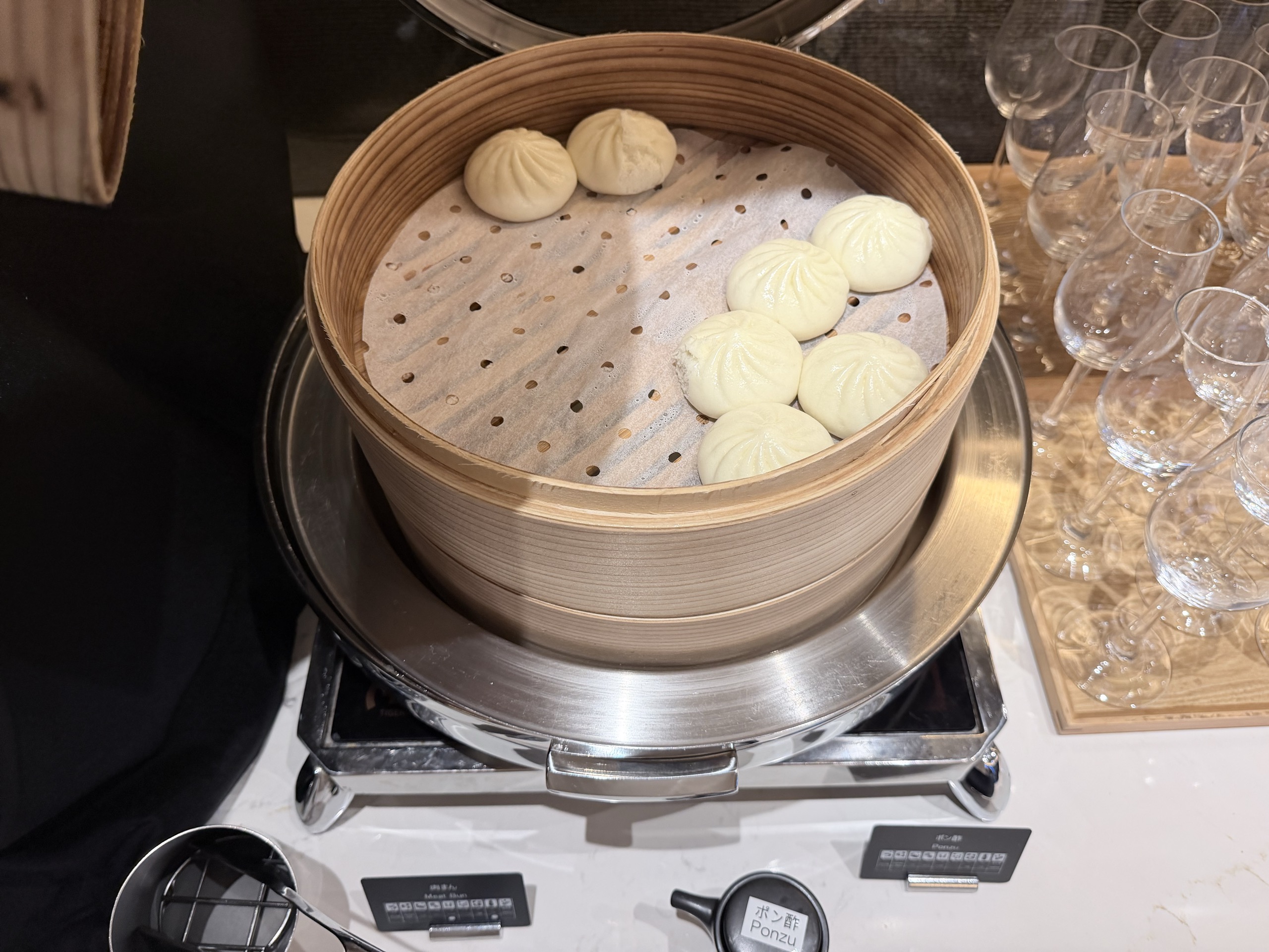 肉まん