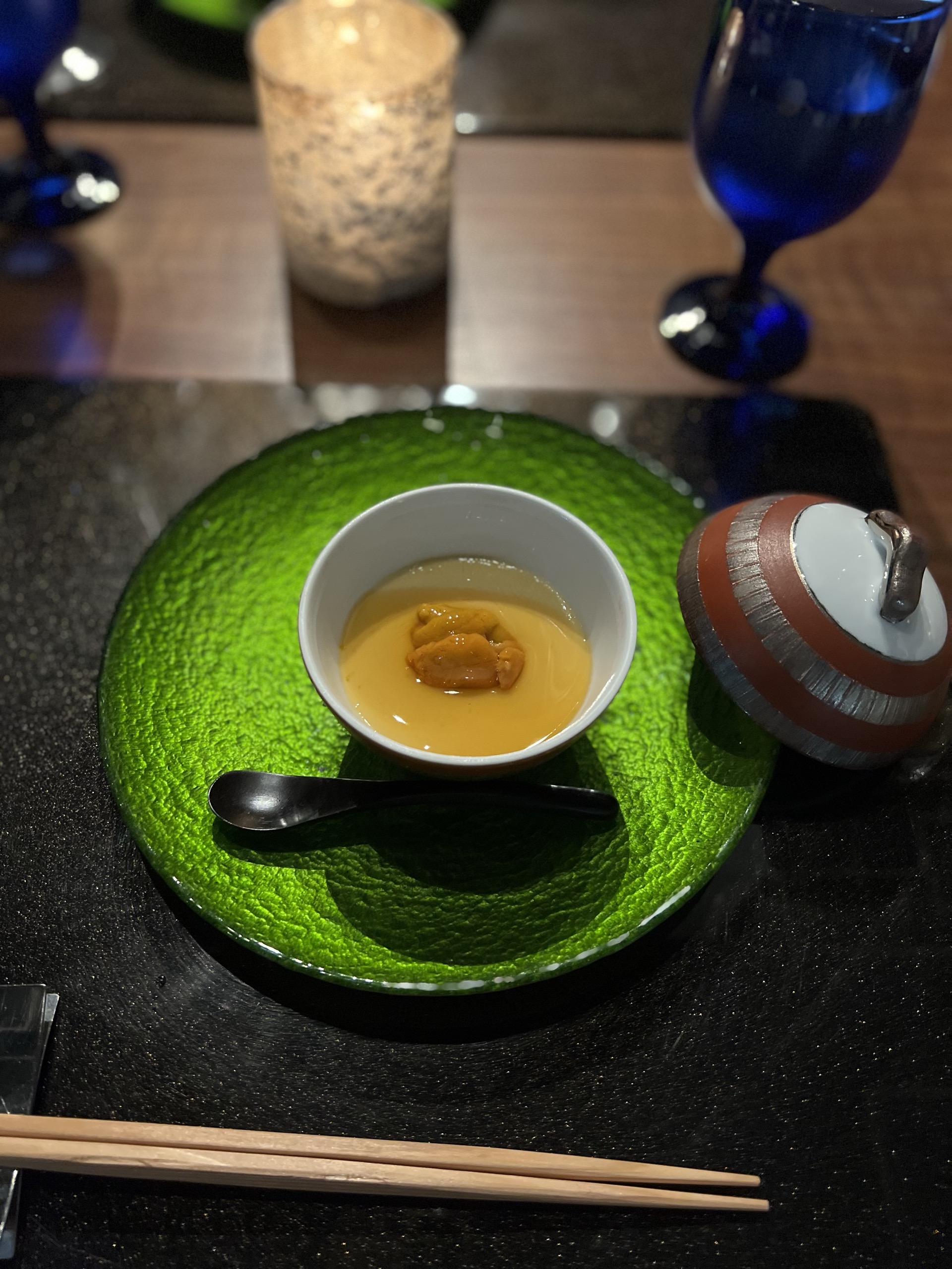 別の日の会席の、うにをのせた茶碗蒸し